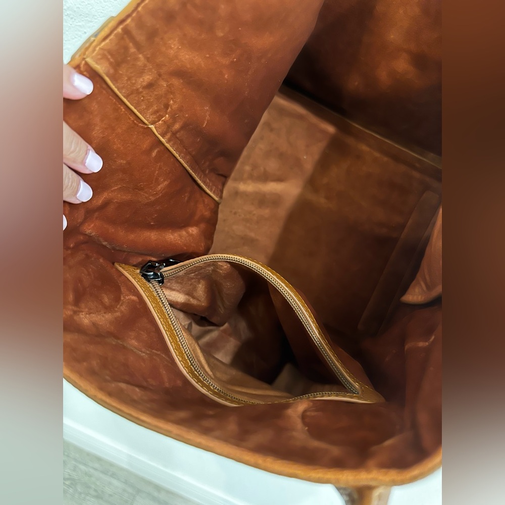 Beck Handbag - Picture 5 of 8